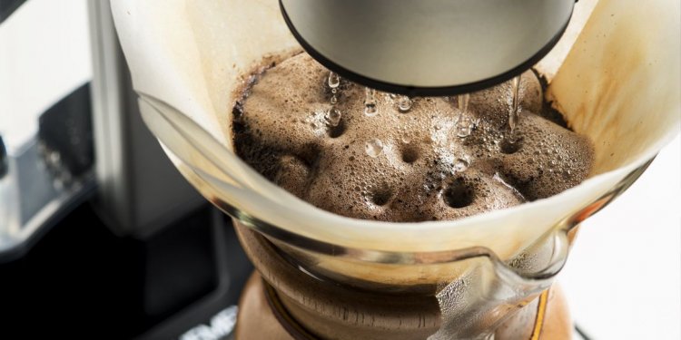 How to use Chemex coffee Maker?
